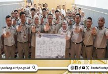 Kantor Pertanahan Kota Padang Teken Komitmen Menuju Zona Integritas WBK