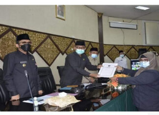 Pemko Padang dan DPRD Paripurnakan Penutupan Masa Sidang I dan Pembukaan Masa Sidang II