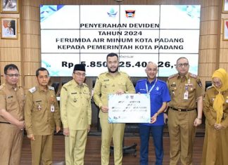 Perumda Air Minum Kota Padang Setor PAD Rp5,8 Miliar ke Pemko