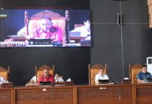 Rapat Paripurna DPRD, Bupati Dharmasraya Sampaikan LKPj Tahun 2023