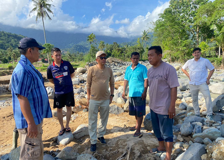 DPRD Sumbar dan OPD Tinjau Dam Jebol Pasca Luapan Sungai di Padang