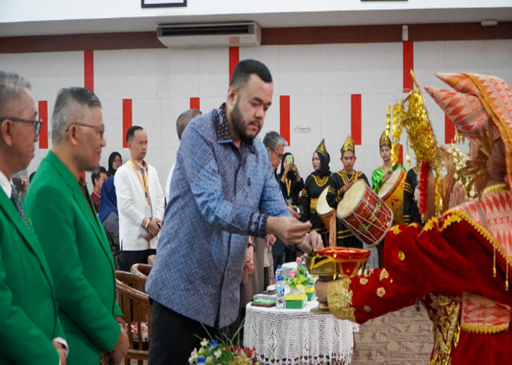 Fadly Amran Promosikan Inovasi Pendidikan dan Kesehatan Padang di Konferensi Internasional