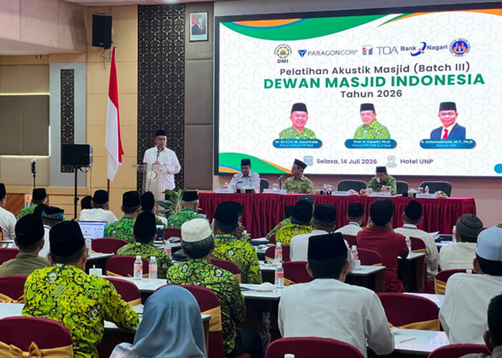 Sekda Sumbar: Kenyamanan Jamaah Kunci Memakmurkan Masjid