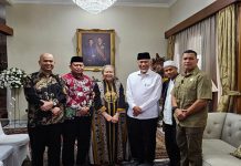 Gubernur Sumbar Bertakziah ke Rumah Duka Jenderal (Purn) Try Sutrisno di Jakarta