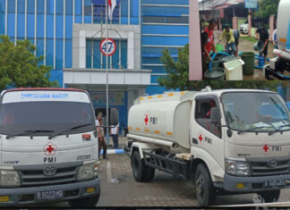 PMI Sumbar dan Perumda Am Kota Padang Salurkan Air Bersih Untuk Warga