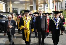 Wisuda ke-142 UNP, Lulusan Diminta Siap Hadapi Tantangan Global