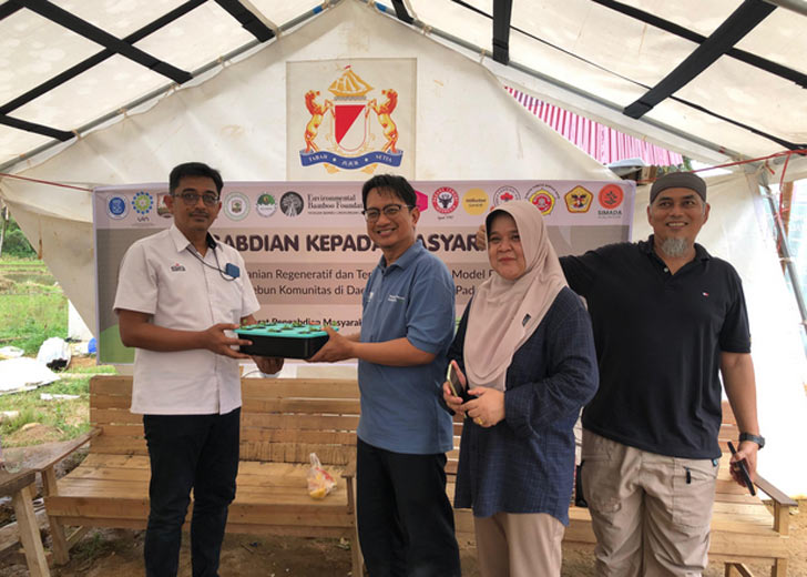 PT Semen Padang Dukung Pemulihan Ekonomi di Huntap Kampung Talang melalui Kolaborasi Program Pertanian Regeneratif ITB–Unand