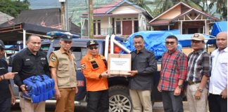 Pemko Payakumbuh Serahkan Bantuan Untuk Warga Yang Terdampak Bencana Di Pesisir Selatan