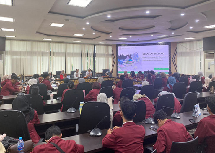 DPRD Sumbar Terima Audiensi Mahasiswa Universitas Eka Sakti, Dahrul Idris Jelaskan Peran DPRD dan APBD