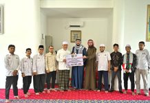 Gubernur Mahyeldi Serahkan Rp385 Juta Bantuan Sumbar untuk Palestina