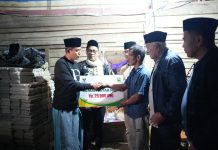 Bupati Solok Sahur Bersama dan Serahkan Bantuan Rumah Layak Huni di Nagari Gantung Ciri