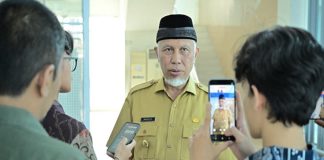 Gubernur Mahyeldi Dorong Produk Industri Lokal Jadi Prioritas Utama
