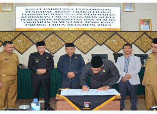 DPRD Kota Padang Rapat Paripurna Pembahasan KUA- PPAS APBD 2023