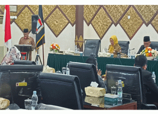 DPRD Padang Gelar Paripurna Penyampaian Pendapat Akhir Fraksi Terhadap 4 Ranperda