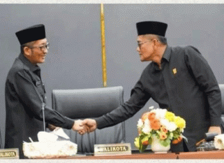 DPRD Kota Padang Sampaikan Pendapat dan Rekomendasi Fraksi Terhadap LKPJ Walikota Padang Tahun 2023