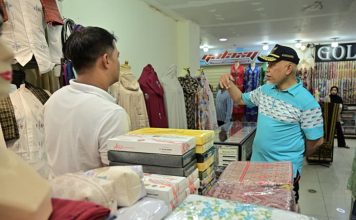 Mahyeldi Tekankan Hospitality dan Kebersihan Saat Tinjau Pasar Ateh Bukittinggi