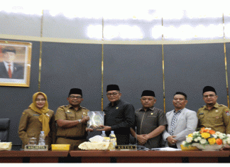DPRD Kota Padang Paripurnakan Penyampaian Ranperda RPJPD Tahun 2025-2045