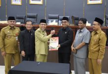 DPRD Padang Gelar Rapat Paripurna Pencabutan Perda Keuangan Kepala Daerah 2003