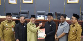 DPRD Padang Gelar Rapat Paripurna Pencabutan Perda Keuangan Kepala Daerah 2003
