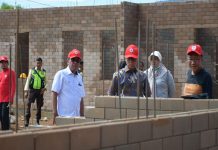 Tinjau Progres Huntap Buddha Tzu Chi Berbahan Sepablock, Dirut SIG Pastikan Kualitas Konstruksi