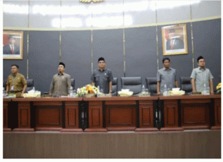 DPRD Kota Padang Rapat Paripurna Penyampaian pandangan akhir fraksi -fraksi terhadap Rancangan Peraturan Daerah DPRD tentang Tata Tertib DPRD Kota Padang.