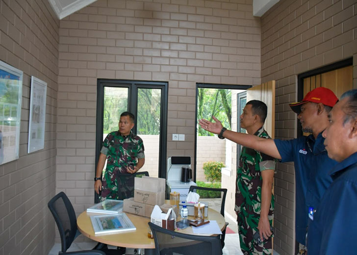 Siap Berkolaborasi dengan PT Semen Padang, Dandim 0312/Padang Tinjau Rumah Contoh SEPABLOCK