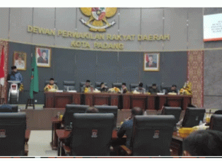 DPRD Kota Padang Tetapkan Pasangan Fadly Amran-Maigus Nasir Sebagai Wako-Wawako Terpilih Periode 2025-2030