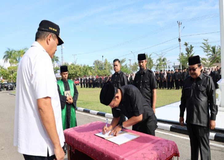 Wali Kota Pariaman Resmi Lantik Anggota BPD se-Kota Pariaman periode 2026-2034
