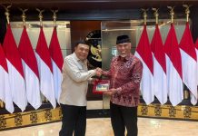 Perkuat Sinergi Pusat-Daerah, Gubernur Mahyeldi Audiensi dengan Menko Polkam