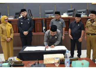 Rapat Paripurna DPRD Kota Padang Penyampaian RAPBD P TA 2025 Oleh Walikota Padang