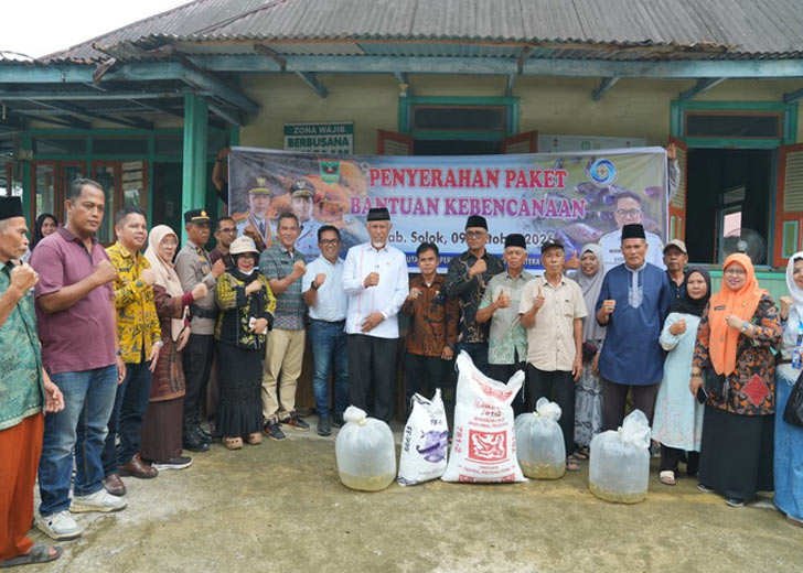 Pemprov Sumbar Salurkan 52 Ribu Bibit Ikan untuk Pembudidaya Terdampak Bencana di Solok