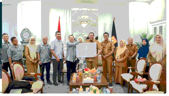 20 Orang Pengrajin Dilatih Membuat Batik Cap
