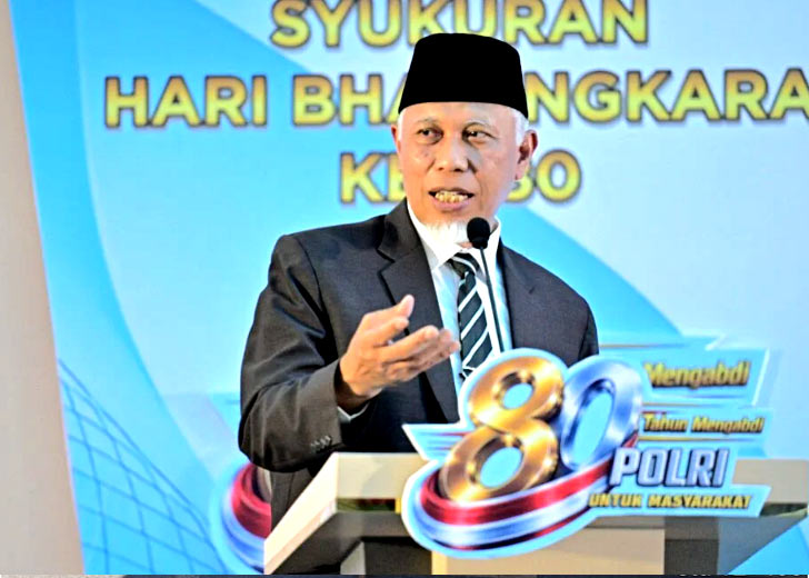 Hadiri Hari Bhayangkara ke-80, Gubernur Mahyeldi Tegaskan Sinergi Pemda dan Polri Dukung Pembangunan Sumbar